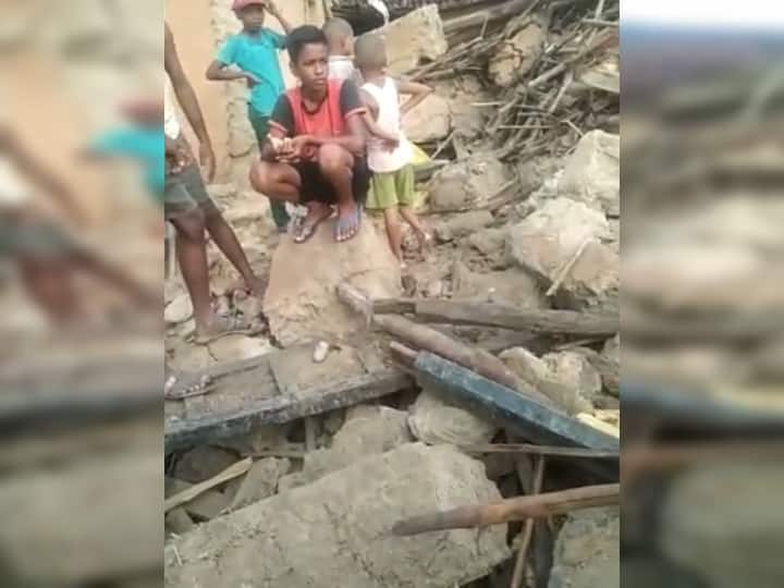 Rohtas News One dead and two in critical condition due to wall collapse in Bihar Bihar News: रोहतास में बारिश की वजह से दीवार गिरने से एक की हुई मौत, दो की हालत गंभीर, डॉक्टरों ने किया बनारस रेफर