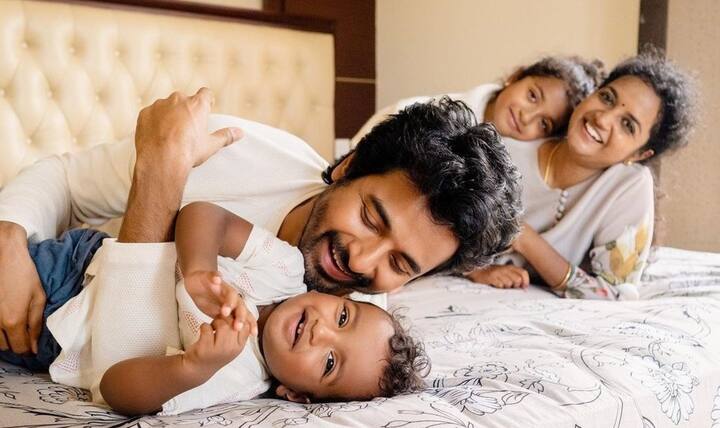 தற்போது தனது மகன் குகன் தாஸின் முதலாவது பிறந்தநாளை ஓட்டி இன்ஸ்டாகிராம் பக்கத்தில் ‘ஹேப்பி பர்த்டே தம்பி’ என்று உணர்ச்சி பொங்க பதிவிட்டுள்ளார்.