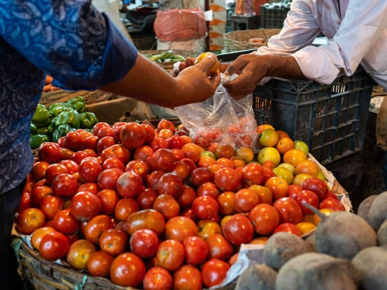 Tomato Price Rise: Centre Directs NAFED, NCCF To Procure Tomato From AP, Karnataka, Maharashtra For Distribution