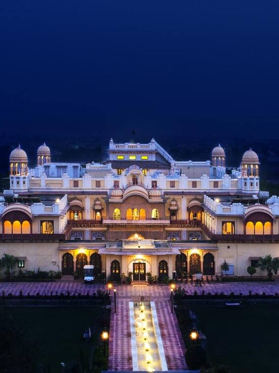 भारत में है दुनिया का सबसे बड़ा महल