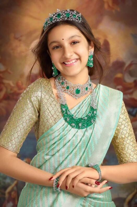 ਮਹੇਸ਼ ਬਾਬੂ ਦੀ ਧੀ ਨੇ ਫੀਸ ਦੇ ਮਾਮਲੇ 'ਚ ਸਟਾਰਸ ਛੱਡੇ ਪਿੱਛੇ!