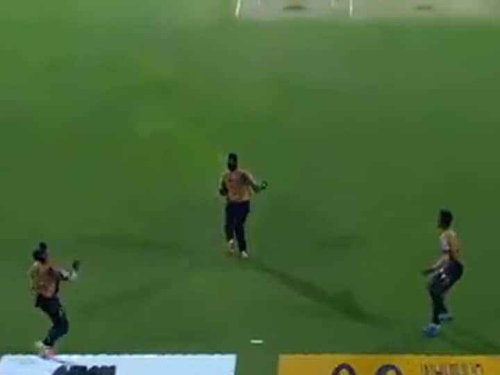 TNPL 2023 three fielders dropped catch fans reminds Pakistan cricket team Saeed Ajmal catch see reaction Watch: तमिलनाडु प्रीमियर लीग में तीन फील्डिर्स के बीच छूटा कैच तो फैंस को आई पाकिस्तान की याद, दिए ऐसे रिएक्शन