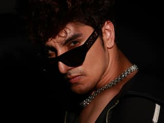 स्टंट करने के चक्कर में मौत के मुंह तक पहुंचा ये MTV Roadies Winner! लोग बोले- 'सिर फटने से बचा है बस...'