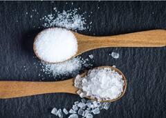 ਸਾਵਧਾਨ! ਅਰਥਰਾਈਟਿਸ ਹੀ ਨਹੀਂ ਹਾਰਟ ਡਿਜ਼ੀਜ਼ ਤੇ ਪੇਟ ਦਾ ਕੈਂਸਰ ਵਧਾ ਸਕਦੈ ਜ਼ਿਆਦਾ ਨਮਕ