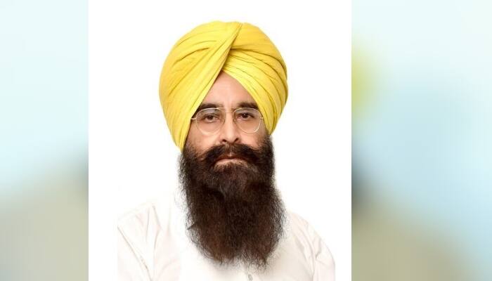 ਪੰਜਾਬ ਸਰਕਾਰ ਵੱਲੋਂ ਅਨੁਸੂਚਿਤ ਜਾਤੀ ਦੇ ਕਿਸਾਨਾਂ ਨੂੰ ਡੇਅਰੀ ਫਾਰਮਿੰਗ ਬਾਰੇ ਦਿੱਤੀ ਜਾਵੇਗੀ ਮੁਫ਼ਤ ਸਿਖਲਾਈ : ਗੁਰਮੀਤ ਸਿੰਘ ਖੁੱਡੀਆਂ Punjab government will provide free training on dairy farming to scheduled caste farmers: Gurmeet Singh Khuddian ਪੰਜਾਬ ਸਰਕਾਰ ਵੱਲੋਂ ਅਨੁਸੂਚਿਤ ਜਾਤੀ ਦੇ ਕਿਸਾਨਾਂ ਨੂੰ ਡੇਅਰੀ ਫਾਰਮਿੰਗ ਬਾਰੇ ਦਿੱਤੀ ਜਾਵੇਗੀ ਮੁਫ਼ਤ ਸਿਖਲਾਈ : ਗੁਰਮੀਤ ਸਿੰਘ ਖੁੱਡੀਆਂ