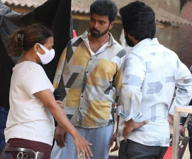 வஇது கிரிக்கெட் சம்மந்தப்பட்ட படம் என்பதால், விஷ்ணு விஷால், மற்றும் விக்ராந்த் ஆகிய கிரிக்கெட் தெரிந்த நடிகர்கள் முக்கிய கதாபாத்திரத்தில் நடித்து வருகின்றனர்.