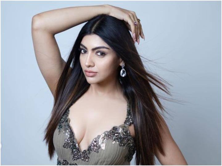 BB OTT2: एक्स्टेंशन के बाद 'बिग बॉस ओटीटी 2' में वाइल्ड कार्ड एंट्री चाहती हैं Akanksha Puri, बोलीं- 'अब गेम खेलने में आएगा मजा' Akanksha Puri wants wild card entry in Salman Khan Show Bigg Boss OTT 2 after extension BB OTT2: एक्स्टेंशन के बाद 'बिग बॉस ओटीटी 2' में वाइल्ड कार्ड एंट्री चाहती हैं Akanksha Puri, बोलीं- 'अब गेम खेलने में आएगा मजा'