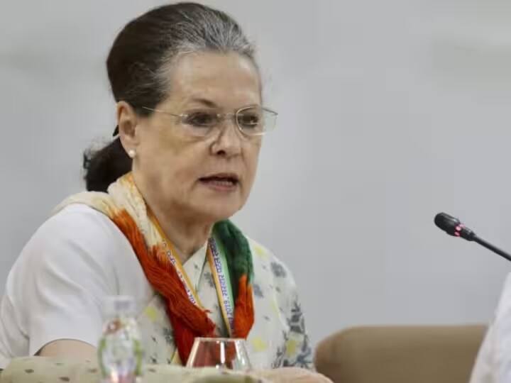 Sonia Gandhi Hospitalised With Mild Fever In Delhi Condition Stable Congress Sonia Gandhi Hospitalised With Mild Fever In Delhi, Condition Stable: Report