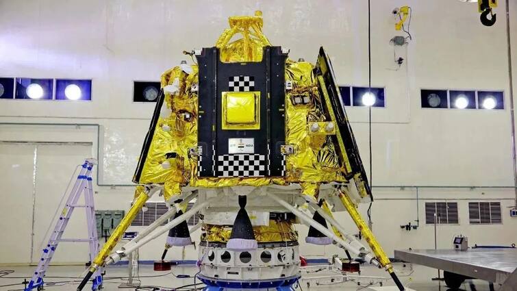 Why ISRO chose the failed design of Chandrayaan-2 for Chandrayaan-3? Know the real reason Chandrayaan-2ની નિષ્ફળ ગયેલી ડિઝાઇન ISROએ Chandrayaan-3 માટે કેમ પસંદ કરી? જાણો તેનું સાચું કારણ