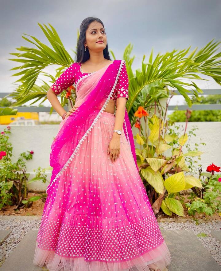 ఎన్నెన్నో జన్మలబంధం వేద( దేబ్ జాని మోదక్) బ్యూటీఫుల్ ఫోటోస్.  Image Credit: Deb jani modak/Instagram