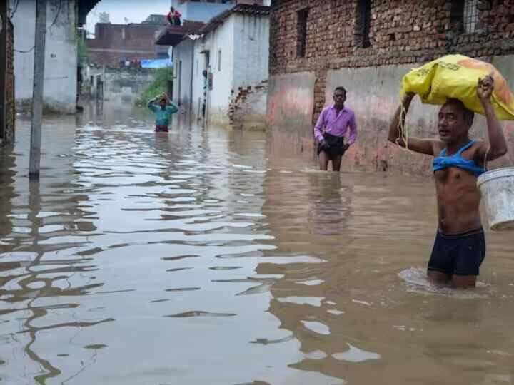 હિમાચલ પ્રદેશ, અરુણાચલ પ્રદેશ, આસામ અને મેઘાલયમાં 11 અને 12 જુલાઈએ ભારેથી અતિ ભારે વરસાદની શક્યતા છે. હવામાન વિભાગે રાજ્યોમાં ચેતવણી પણ જારી કરી છે.