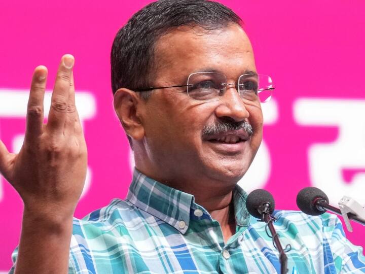 Delhi Flood Alert Arvind Kejriwal seeks Centre's help to control Yamuna River Water Level Delhi Flood: दिल्ली में बढ़ते 'खतरे' पर अरविंद केजरीवाल ने केंद्र से मांगी मदद, ट्वीट कर कही ये बात