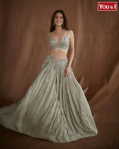 Kriti Kharbanda Photos: 'తీన్ మార్' బ్యూటీ సోషల్ మీడియాలో భలే యాక్టివ్ గా ఉంటుంది!