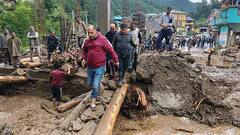 Himachal Flood: उत्तरेत चार  दिवसांत पावसाचे 100 बळी,10 हजार  पर्यटक अडकले, पावसामुळे अनेक  ठिकाणी मोठं नुकसान