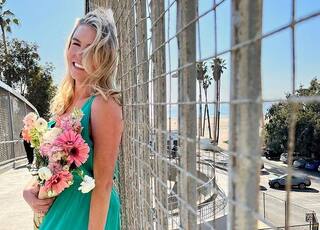 Weird News: 34 ਸਾਲ ਦੀ ਹਸੀਨਾ ਦੀ ਅਨੋਖੀ ਪੇਸ਼ਕਸ਼, ਮੇਰੇ ਲਈ ਪਤੀ ਲੱਭੋ, ਪਾਓ 4 ਲੱਖ ਦਾ ਇਨਾਮ