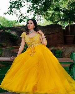 Sadaa : ‘அல்ஜிப்ரா இவள் தேகம் அமீபாவாய் உருமாரும்..’ இன்ஸ்டாவில் கலக்கும் அந்நியன் நடிகை சதா!