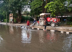 Yamuna Water Level: ৪৫ বছরের রেকর্ড ভেঙে বিপদসীমা পেরলো যমুনা, জলমগ্ন রাজধানী, ঘরছাড়া বহু