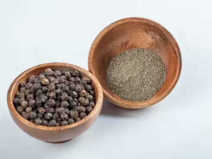 youmustincludeblackpepperinyourdietinmonsoon marathi news