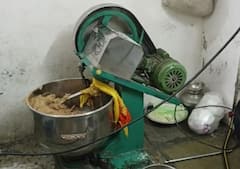 Vadodara: લંગરમાં સેવા કરતા મહિલાનું મશીનમાં માથું આવી જતા કમકમાટીભર્યું મોત