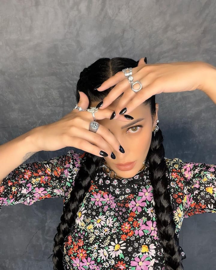 శ్రుతీ హాసన్ కొత్త ఫోటోలు (Image Courtesy : Shrutzhaasan / Instagram)