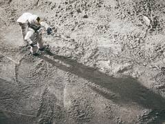 चंद्रमा पर न कोई स्पेस स्टेशन है, न लॉन्चिंग पैड... फिर वहां से अंतरिक्ष यात्री वापस कैसे आए होंगे? जानिए