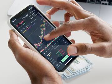 700 పాయింట్ల నుంచి 164కు పడ్డ సెన్సెక్స్‌! 66వేల ఆనందం కొన్ని గంటలే!