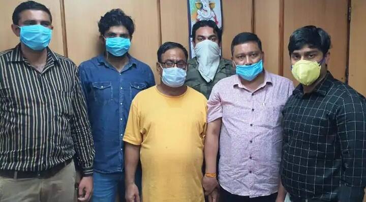 देवेंद्र शर्मा आधी टॅक्सीमध्ये ग्राहक म्हणून बसायचा आणि संधी साधून टॅक्सी चालकांची हत्य करायचा. अशाप्रकारे दोन वर्षात त्याने 40 जणांची हत्या केली होती. यामागे तस्करीचा अँगलही होता. (PC:Google)