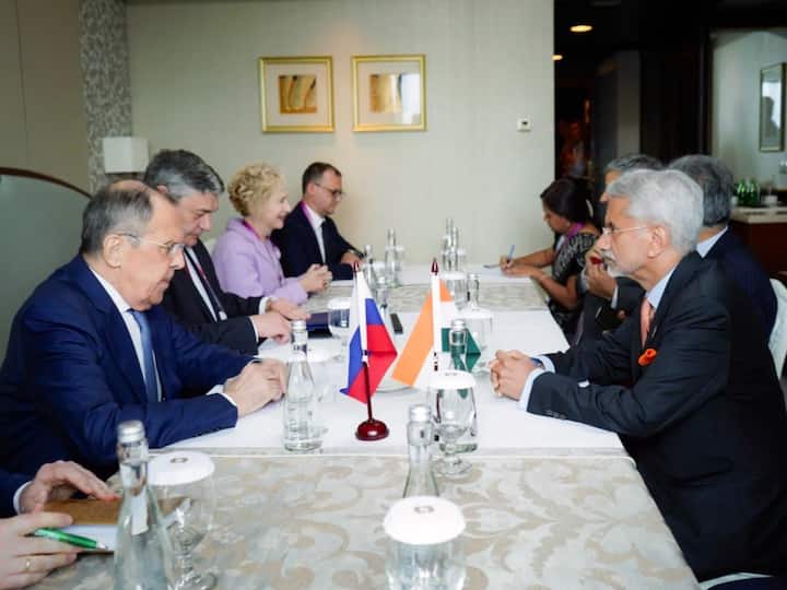 Jaishankar In Indonesia Meets Russian Foreign Minister Sergey Lavrov Discusses Ukraine War Economic Issues Jaishankar Meets Russian Foreign Minister Lavrov, Discusses Ukraine, Economic Issues