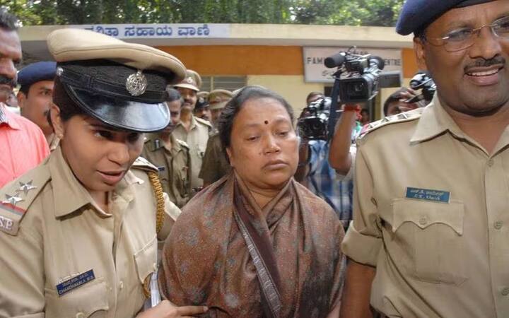 मल्लिका घरगुती हिंसेला बळी पडलेल्या महिलांचं सांत्वन करण्याच्या इराद्याने ओळख करायची आणि त्यानंतर त्यांना सायनाइड देऊन त्यांच हत्या करायची. तिने सहा महिलांची हत्या केली होती. (PC:Google)