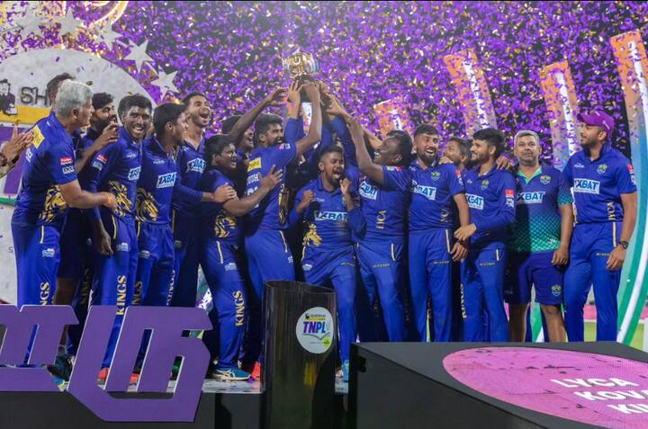 இதனால் 104 ரன்கள் வித்தியாசத்தில் கோவை அணி இரண்டாவது முறையாக கோப்பையை வென்றது.