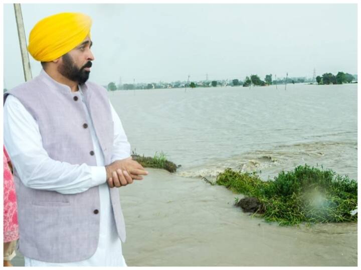 CM Bhagwant Mann will visit Sangrur today and Fazilka and Ferozepur tomorrow regarding the flood situation Punjab Flood News: बाढ़ की स्थिति को लेकर एक्शन मोड में सीएम मान , आज संगरूर तो कल फाजिल्का-फिरोजपुर का करेंगे दौरा