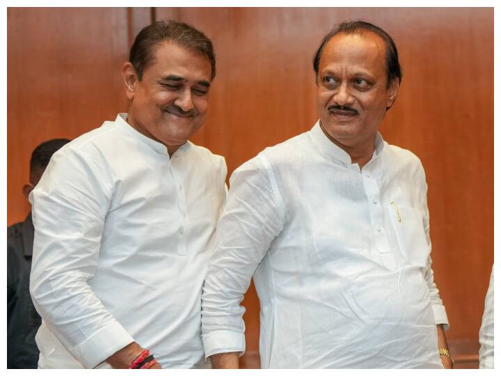 Maharashtra Politics: महाराष्ट्र में सियासी बवाल के बीच बड़ी खबर, अजित पवार को मिल सकता है वित्त मंत्रालय Maharashtra Politics latest update Ajit Pawar may get finance ministry in Eknath Shinde cabinet after meeting with Amit Shah Maharashtra Politics: महाराष्ट्र में सियासी बवाल के बीच बड़ी खबर, अजित पवार को मिल सकता है वित्त मंत्रालय