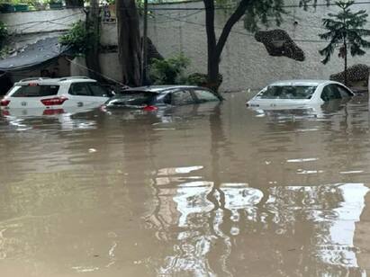 Delhi Floodwater Now 350 Metres Away From CM Arvind Kejriwal Home Delhi Flood : அச்சச்சோ.. இன்னும் 350 மீட்டர்தான்...டெல்லி முதலமைச்சர் அரவிந்த் கெஜ்ரிவாலின் வீட்டை நெருங்கும் வெள்ளம்..