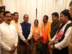 मध्य प्रदेश में कांग्रेस को झटका, जिला पंचायत अध्यक्ष लीलाबाई अटारिया BJP में शामिल, बोलीं- 'घर वापसी हुई'