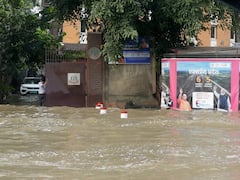Yamuna Floodwaters Enter Central Delhi's ITO Region, Throw Traffic Out Of Gear. In Pics