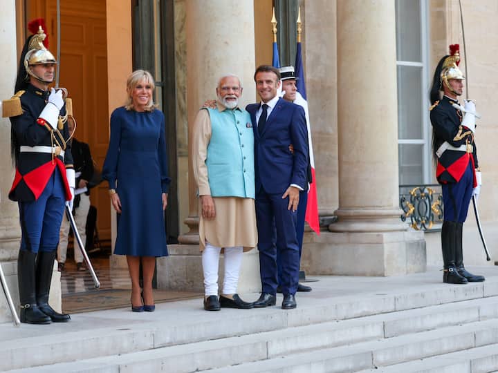 Prime Minister Narendra Modi was hosted by French President Emmanuel Macron and First Lady Brigitte Macron for a private dinner at the Elysee Palace. (Image Source: @narendramodi)