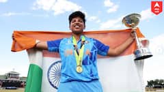 জাতীয় দলে ব্রাত্য, বাংলার উইকেটকিপার রিচা খেলবেন দ্য হান্ড্রেডে