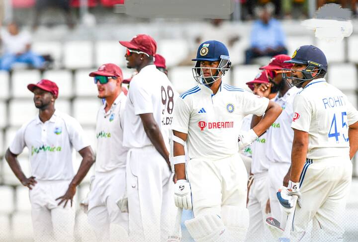 টেস্ট অভিষেকেই দুরন্ত যশস্বী জয়সওয়াল (Yashasvi Jaiswal)। ওয়েস্ট ইন্ডিজের বিরুদ্ধে অভিষেকের মঞ্চে ঝকঝকে সেঞ্চুরি করলেন মুম্বইয়ের তরুণ।