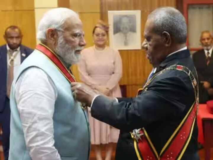 2023 में फिजी का सर्वोच्च सम्मान कम्पेनियन ऑफ द ऑर्डर ऑफ फिजी (Companion of the Order of Fiji) और पापुआ न्यू गिनी का सर्वोच्च सम्मान ग्रैंड कम्पेनियन ऑफ द ऑर्डर ऑफ लोगोहू (Grand Companion of the Order of Logohu)से प्रधानमंत्री मोदी को सम्मानित किया गया.