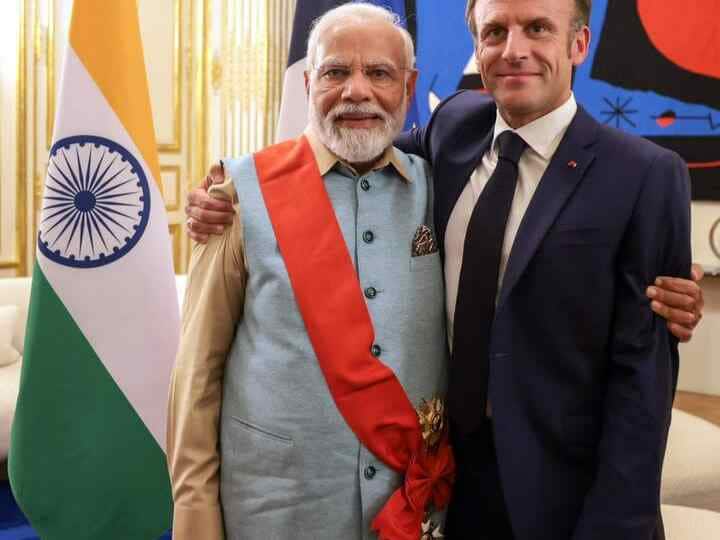 PM Modi International Award Lists: प्रधानमंत्री मोदी को फ्रांस के सर्वोच्च सम्मान 'ग्रैंड क्रॉस ऑफ लीजन ऑफ ऑनर' से सम्मानित किया गया है. इससे पहले भी पीएम  मोदी को कई देश सम्मानित कर चुके हैं.
