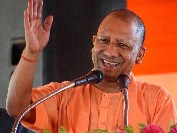 Chandrayaan 3: चंद्रयान-3 की लॉन्चिंग पर सीएम योगी ने दी शुभकामनाएं, कहा- 'इसरो स्वर्णिम इतिहास रचने जा रहा है' CM Yogi adityanath congratulated ISRO on Chandrayaan-3 launching Chandrayaan 3: चंद्रयान-3 की लॉन्चिंग पर सीएम योगी ने दी शुभकामनाएं, कहा- 'इसरो स्वर्णिम इतिहास रचने जा रहा है'