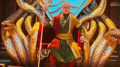 বিশালাকৃতি সিংহাসনে রাজার মতো বসে আছেন অভিনেতা! মোগাম্বোর কথা মনে করাচ্ছে অনুপমের নতুন ছবির লুক