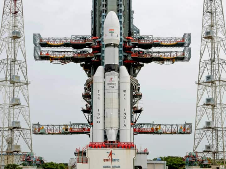 Chandrayaan-3 Launch: 40 दिनों में चांद तक, चंद्रयान-3 कैसे पूरा करेगा 3.84 लाख किमी का सफर, जानें