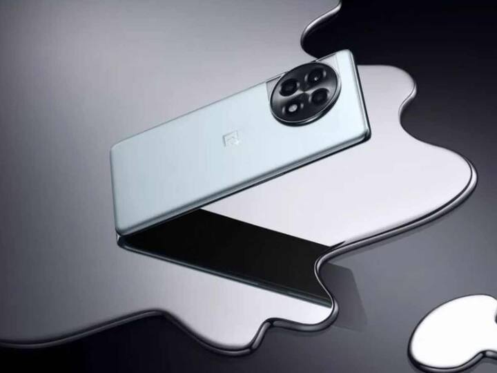 OnePlus 11R (Rs 39,999): This phone runs on Qualcomm Snapdragon 8+ Gen 1 chipset and is paired with 8GB/16GB RAM variants.  It also has a 50-megapixel main sensor backed by an 8-megapixel ultrawide and a 2-megapixel macro sensor on the back and a 16-megapixel one at the front. It also has a 6.67-inch AMOLED display with a 120Hz refresh rate. The phone also has a 5,000mAh battery and 100W fast charging support facility. (Source: OnePlus)