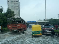 Yamuna Floodwaters Enter Central Delhi's ITO Region, Throw Traffic Out Of Gear. In Pics