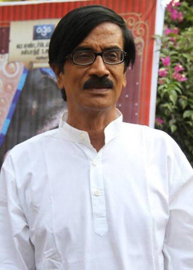 மனோபாலா நம்பரில் இருந்து “உங்களின் ஆதரவும் வாழ்த்துகளும் எனக்கு தேவை” என்ற குறுஞ்செய்தியை பெற்றிருக்கிறார் மதன் கௌரி.