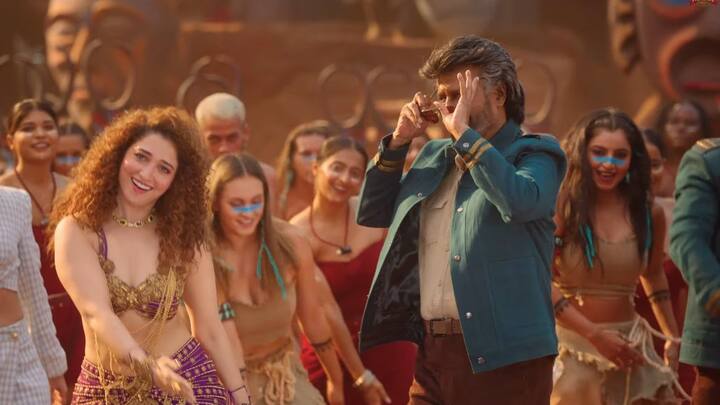 கடந்த ஜூலை 6 ஆம் தேதி ஜெயிலர் படத்தில் இருந்து முதல் பாடலாக ‘காவாலா’ பாடல் வெளியாகி பட்டித்தொட்டியெங்கும் ஹிட்டானது.