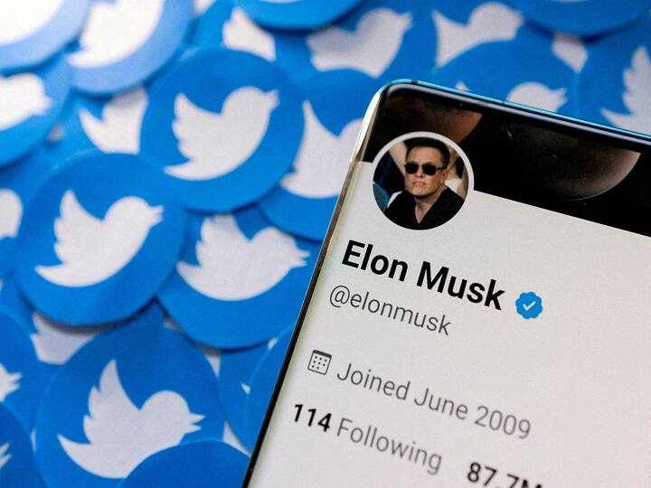 elon musk tweet to change twitter brand sparrow bird logo colour soon marathi news update Elon Musk: इलॉन मस्क आता ट्विटरची 'चिमणी' बदलणार... नव्या रंगात आणि नव्या लोगोसह Twitter येणार यूजर्सच्या भेटीला