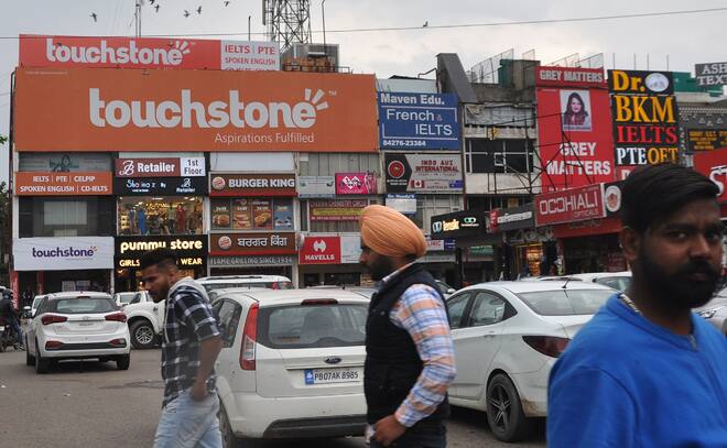 Last appeal to shopkeepers to put up boards in Punjabi language ਪੰਜਾਬੀ ਭਾਸ਼ਾ ਵਿੱਚ ਬੋਰਡ ਲਗਾਉਣ ਲਈ ਦੁਕਾਨਦਾਰਾਂ ਨੂੰ ਆਖਰੀ ਅਪੀਲ, ਨਹੀਂ ਤਾਂ ਹੋਵੇਗੀ ਕਾਰਵਾਈ 