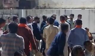 Rajkot: ચૂંટણી પહેલા રાજકોટ ભાજપમાં ભડકો, કાર્યકર્તાઓએ નેતાનો કર્યો જોરદાર વિરોધ